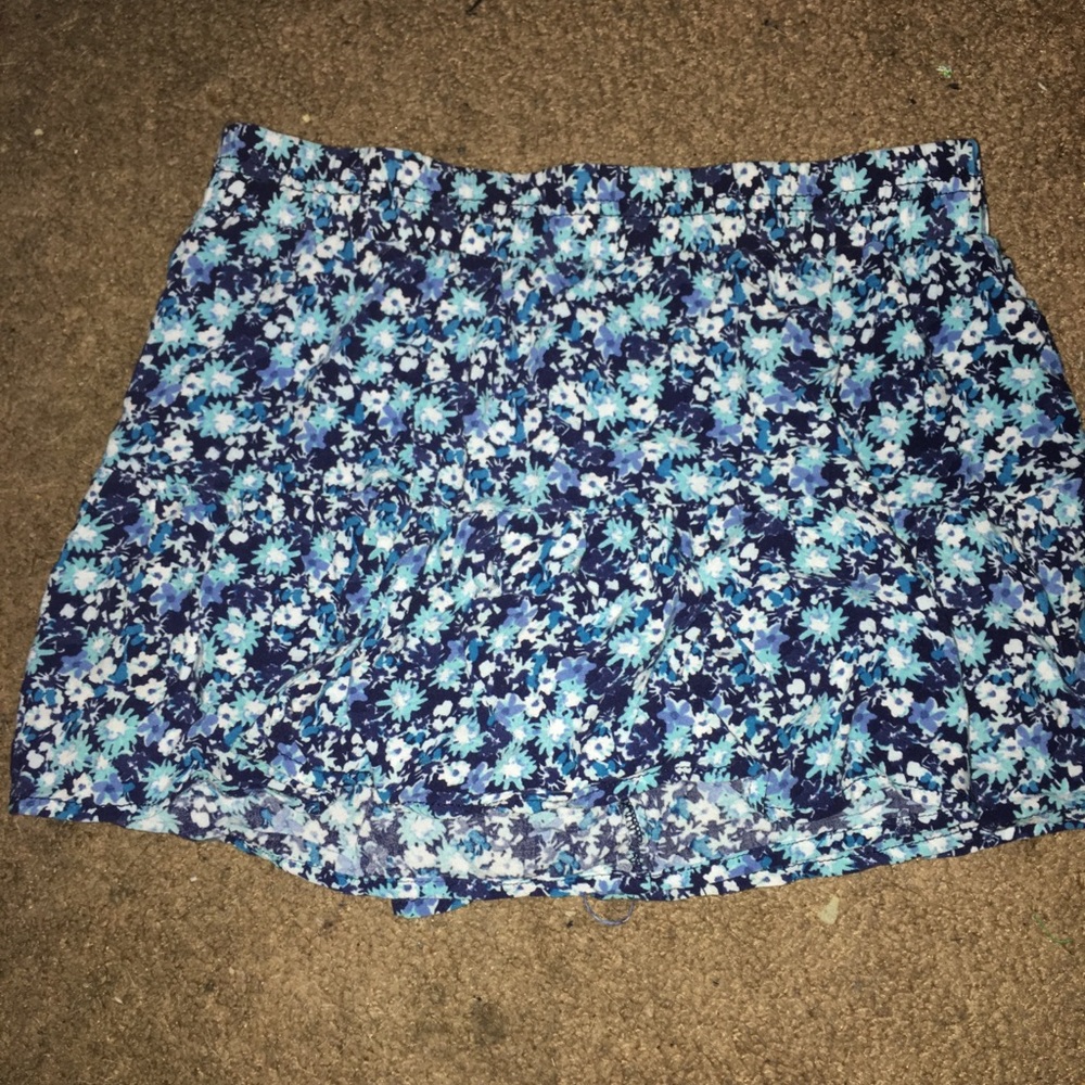Blue,white,navy skort